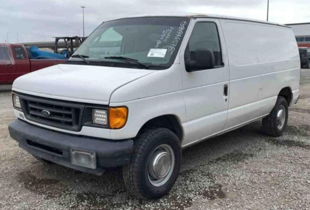 2003 Ford E-250 (CA)