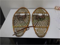 VTG Faber Wooden Bear Paw Snowshoes