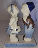 Vintage boy and girl figurine made in holland