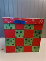 Christmas box with stackable boxes.