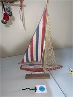 WOODEN SAIL BOAT MODEL