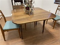 Vintage Drop Leaf Table with Tapered Legs