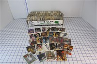 LOT OF BASKETBALL CARDS