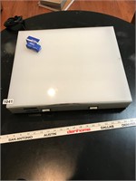 Portable light table / light box