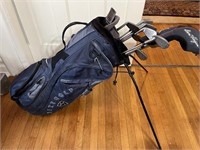 Cleveland Golf Clubs/ Nike Golf Bag
