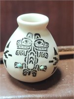 Miniature Pottery Native American 1 1/2" tall