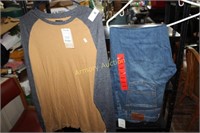NEW W/ TAG LARGE T-SHIRT - JEANS