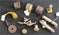 Quantity Oriental metal souvenir pieces