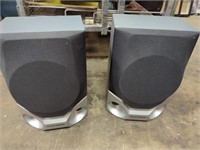 Phillips mag box speakers