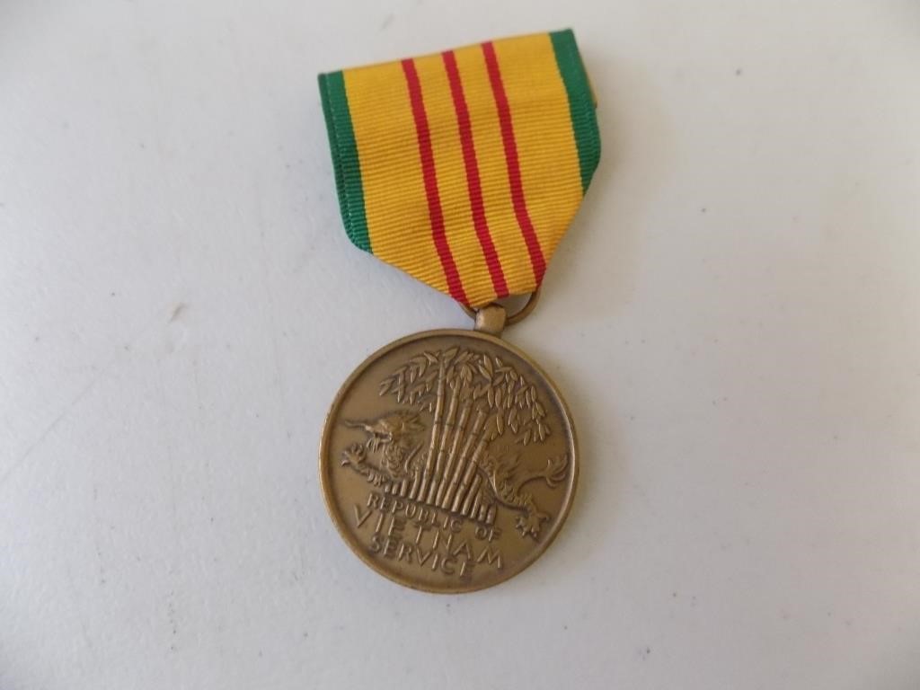 Military Vietnam Service Badge