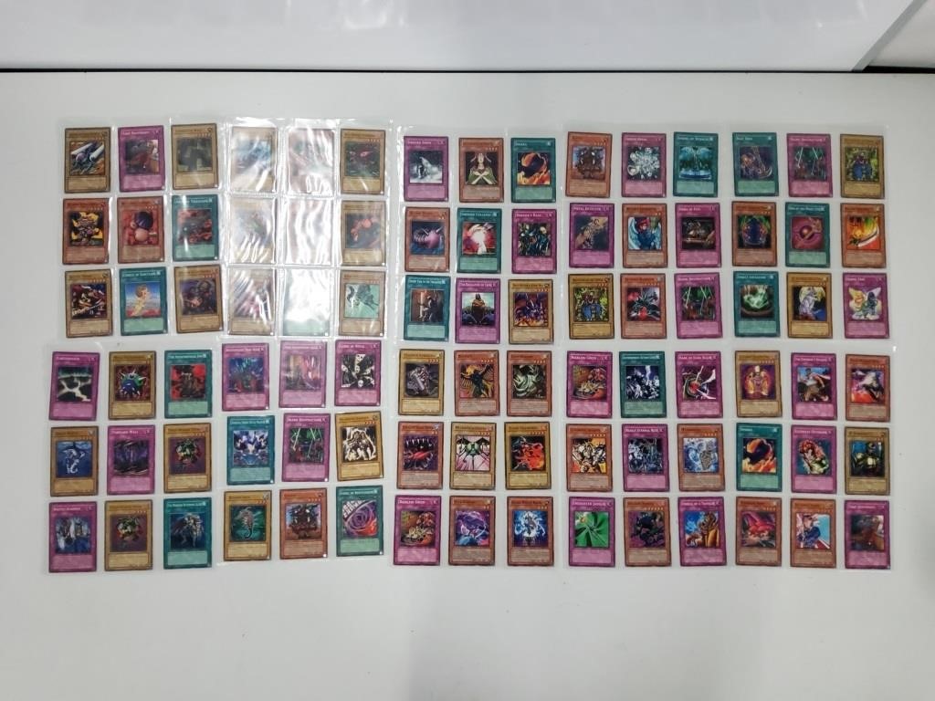 90 Yu-Gi-Oh Cards