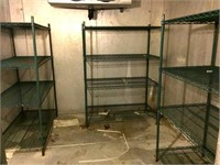 8 racks & dishwasher trays