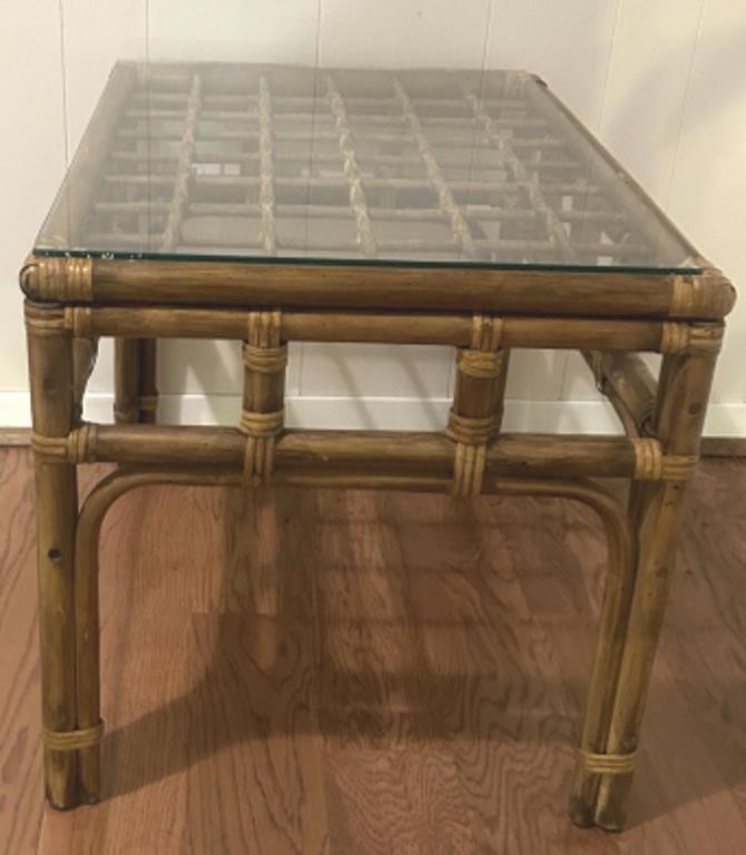 Bamboo/Rattan Vintage End Table w/Glass Top