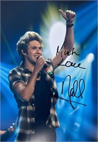 Autograph COA Niall Horan Photo