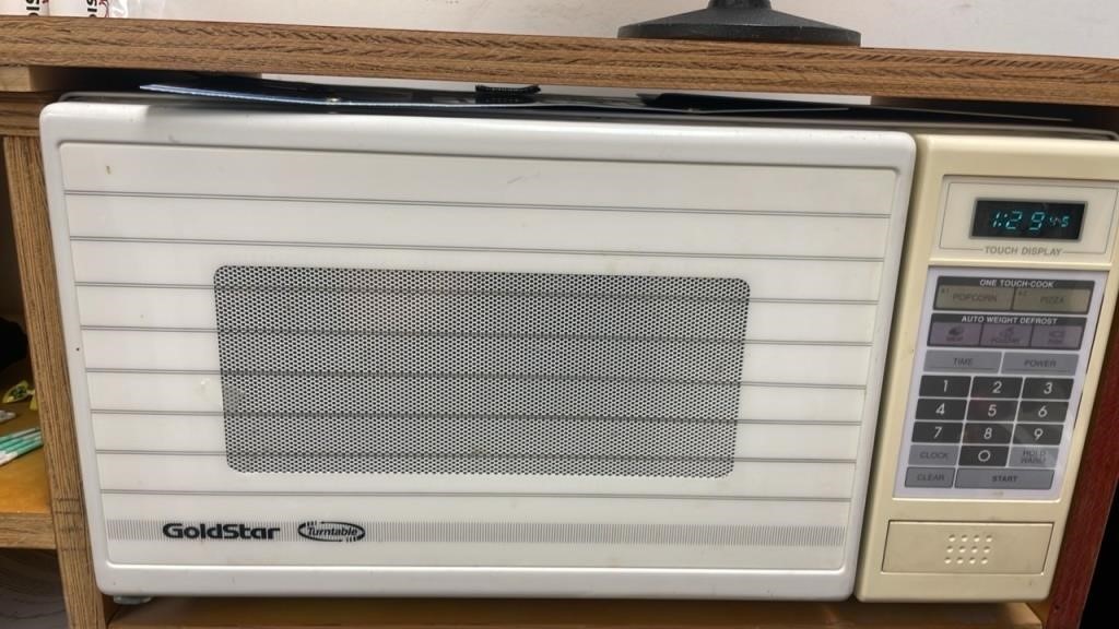 Gold star Microwave working