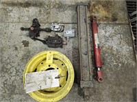 Misc tractor parts, hydraulic valves