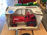McCormick Farmall Cub Tractor 1/16 in box