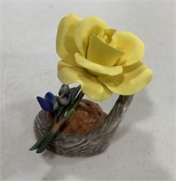 Boehm Porcelain Yellow Rose of Texas with Bluebonn