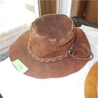 VINTAGE SUEDE HAT