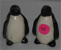 MID CENTRURY BLACK/WHITE PENGUIN S/P SHAKERS