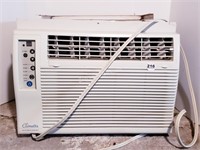 WINDOW AIR CONDITIONER