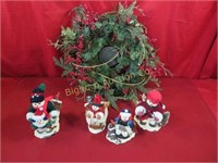 Christmas Decor: Snowmen, Wreath Center Piece