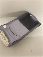 napkin dispenser with napkins