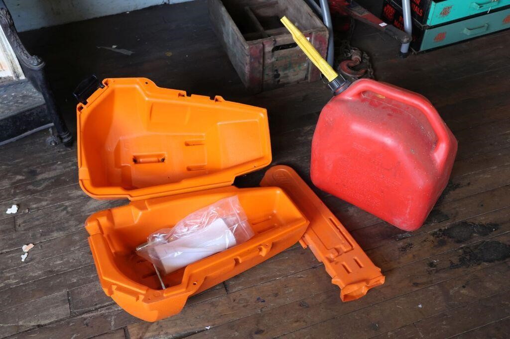 STIHL CHAINSAW CASE & GAS CAN