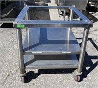 MOBILE EQUIPMENT STAND 20.75" X 20.75"