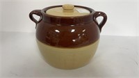 2-toned stoneware bean pot