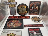 Metal Harley Davidson signs and box