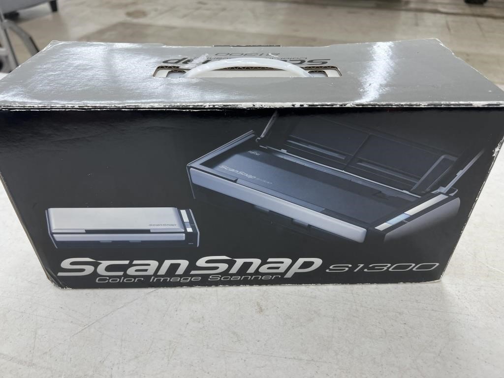 Scan Snap Color Image Scanner S1300 (in box)