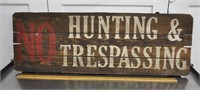 Wood "No Hunting" sign decor   45x15