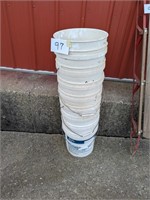 Lot of 5 gallon pails