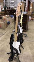 SQUIER FENDER BRONCO BASS ELEC GUITAR