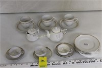 Imperial Gold Child's Tea set