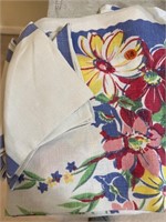 1950's Table Cloth & Napkins