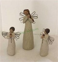 Willow Tree includes two matching loving angel