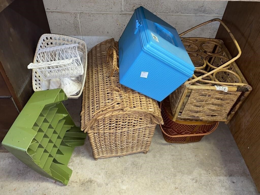 PICNIC BASKETS, PLASTIC STEP STOOL, WICKER BASKETS