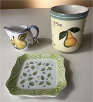 Ceramic Pear Untensil Dishes