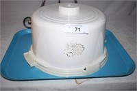 VINTAGE CAKE CARRIER