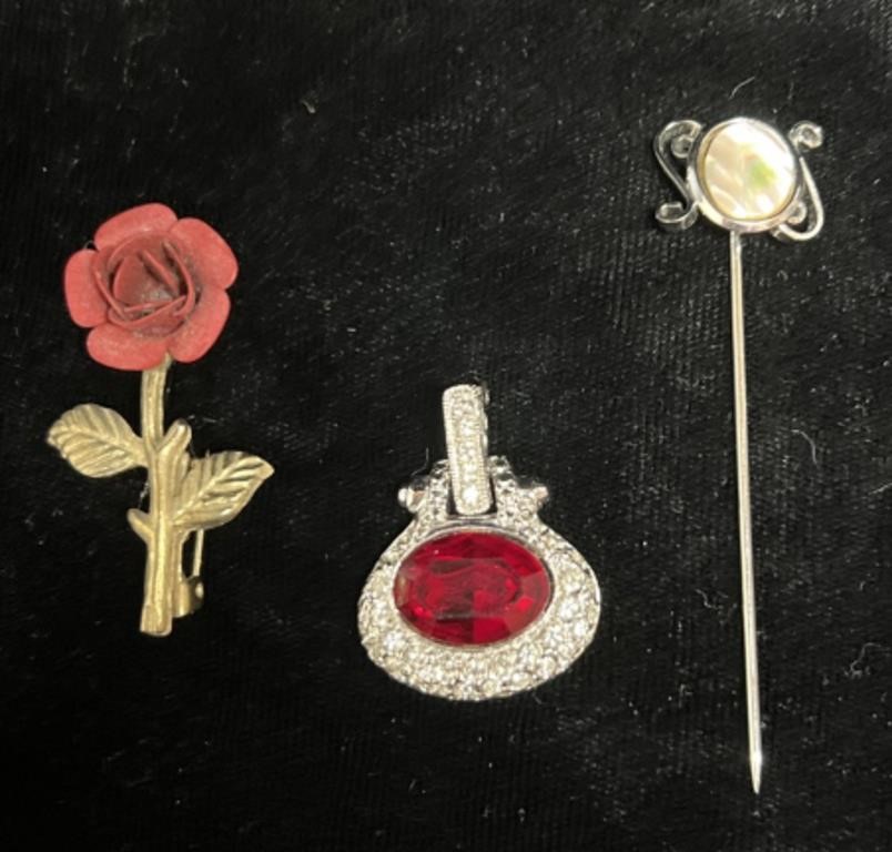 Vintage Pin, Brooch & Pendant