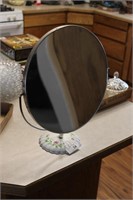 Vanity mirror