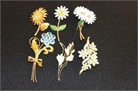 Assorted Pins & Brooches Featuring Flowers