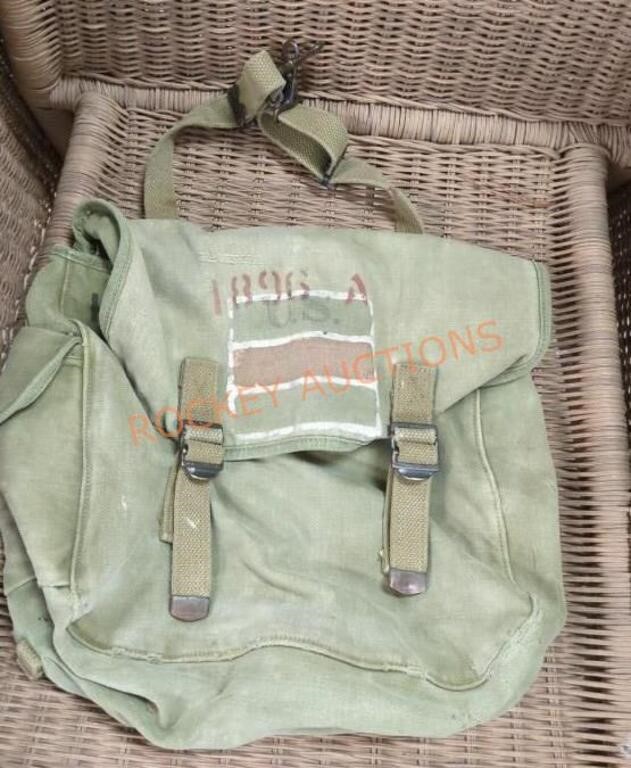 Vintage US military canvas messenger bag