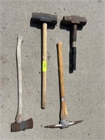 Lot of sledgehammers, axe and pickaxe (4)