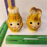 Japan anthropomorphic corn Salt&Pepper Shaker Set