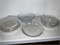 Fire king, 2 Pyrex, miscellaneous cooking dishes
