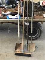 2 SHOVELS, BROOM, HAY FORK