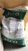 Lesco 18-0-3 50lb bag of fertilizer